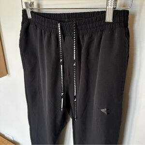 Diadora Men’s Black Tech Joggers Reflective Logo Drawstring Pants Size S